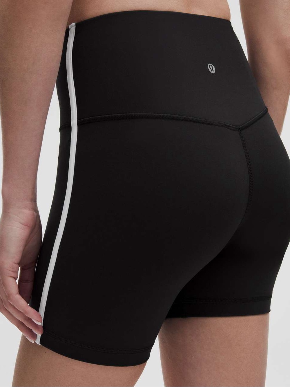Lululemon Align High-Rise Side-Stripe Short 6" - Black / White